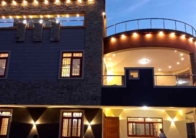 Looking for a House Finishing Company in Uganda? You can trust Gretarck Décor and Interiors Limited to do the best work on your residential or commercial building in Kampala and the rest of the country.